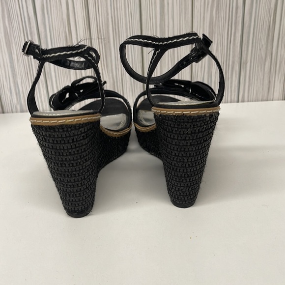 Women’s White House Black Market Platform Wedge Sandals Size 7. - Picture 4 of 4